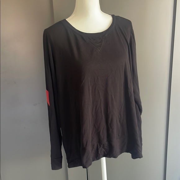 Philosophy Black Long Sleeve Top with Red Heart Patch - Picture 3 of 7
